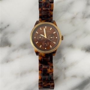 Michael Kors Dress Wrist Watch for Women MK5038, new battery.